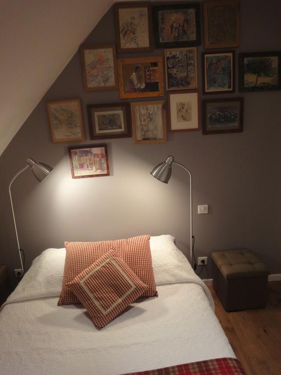 La Du 15: Indépendantes Avec Piscine Chauffée Homestay *