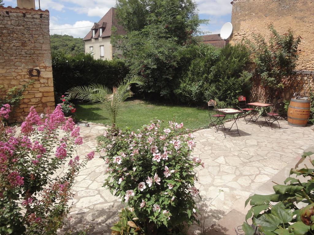 La Du 15: Indépendantes Avec Piscine Chauffée Homestay Les Eyzies
